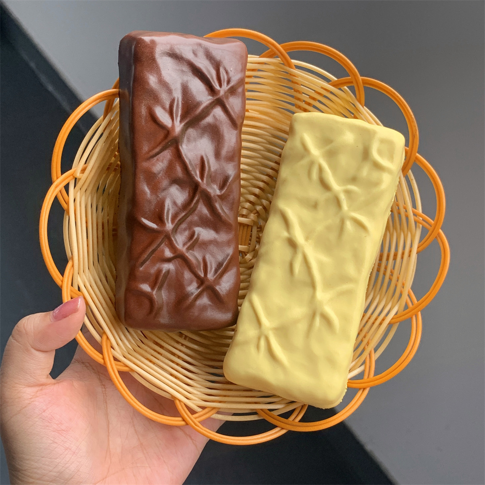 Food Xxl - Большая модель сникерсов, искусственная пластиковая мягкая